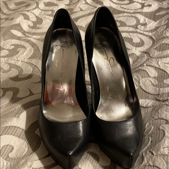 Jessica Simpson platform heels - Picture 4 of 4